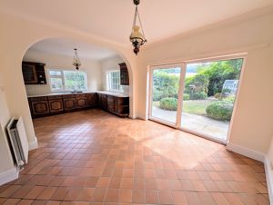 Photo 24- click for photo gallery